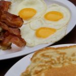 Come 'N Git It breakfast